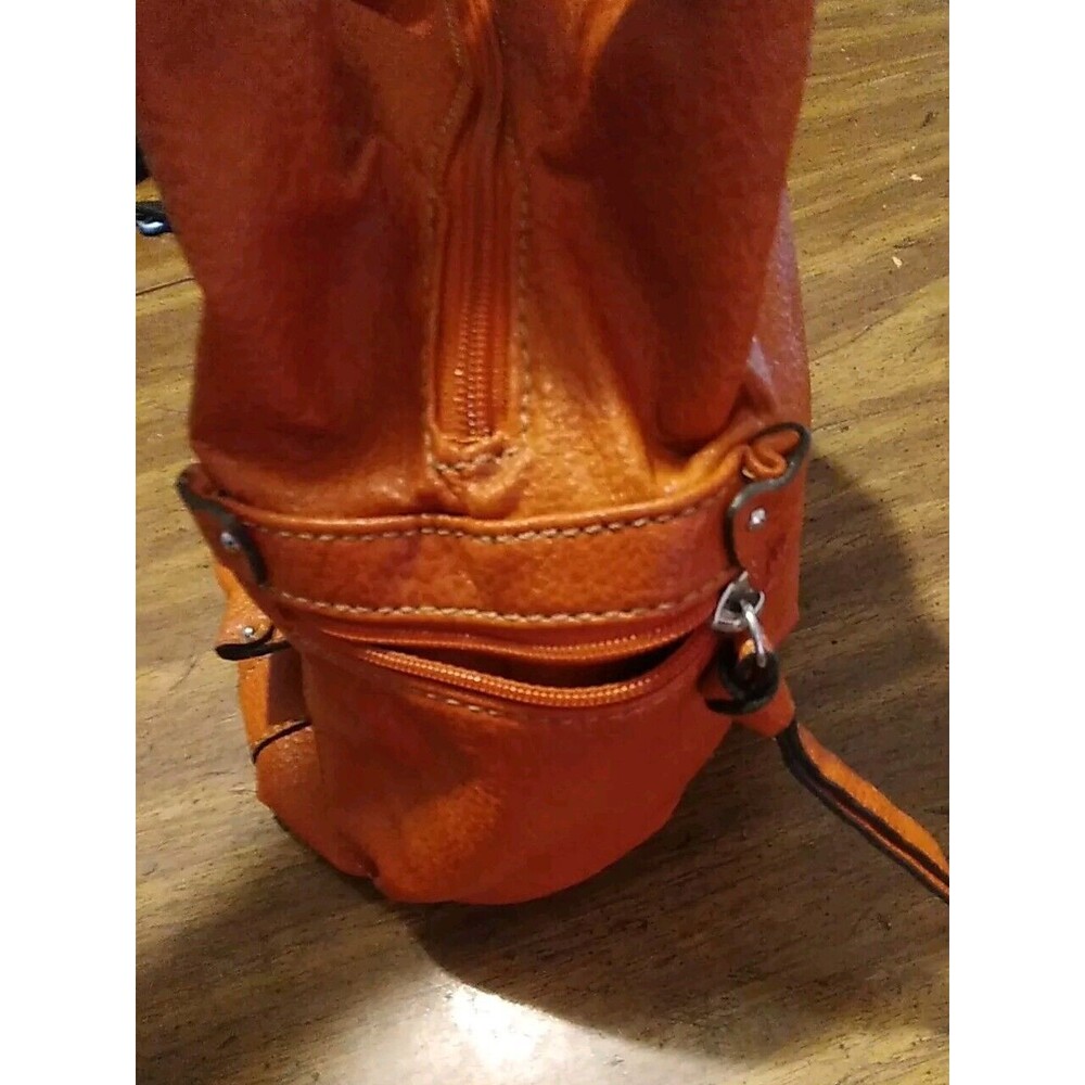 Stylish Orange Leather Shoulder Bag - Women - Picture 4 of 6